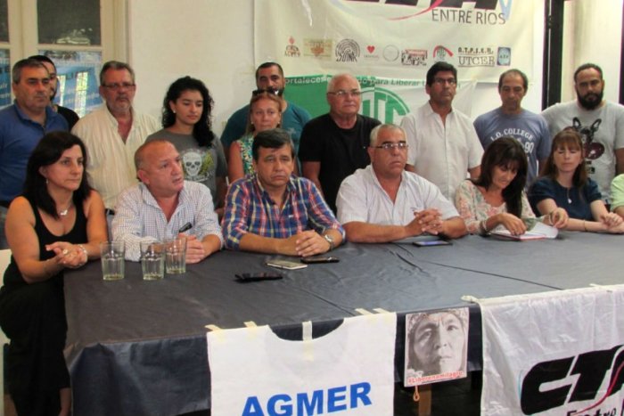 AGMER, Ate y CTA anunciaron que 6 colectivos ir&aacute;n hasta Buenos Aires, este mi&eacute;rcoles.