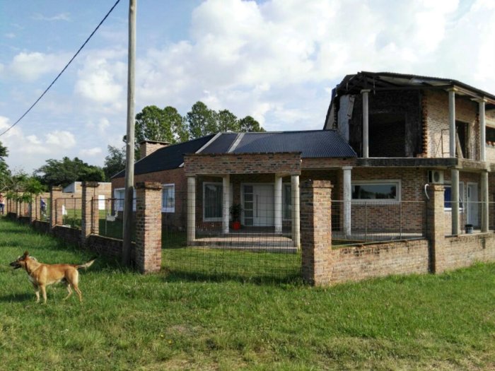 Esta es la casa de Jos&eacute; Galarza, construida en uno de los terrenos en litigio (foto: El Entre R&iacute;os).