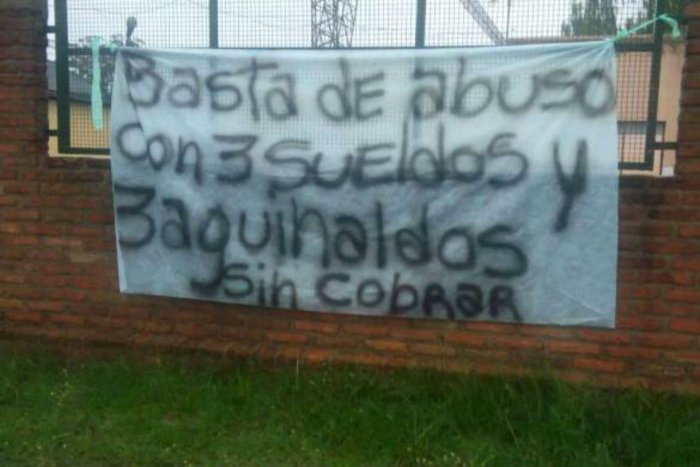 Las banderas de protesta en la empresa (Cr&eacute;dito: Diario Junio)