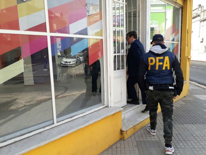 Allanamiento en el local del PRO (Cr&eacute;dito: Entre R&iacute;os Ahora)