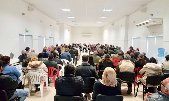 Centro Econ&oacute;mico Comercial Industrial de Villaguay recibi&oacute; a los radicales, este s&aacute;bado.
