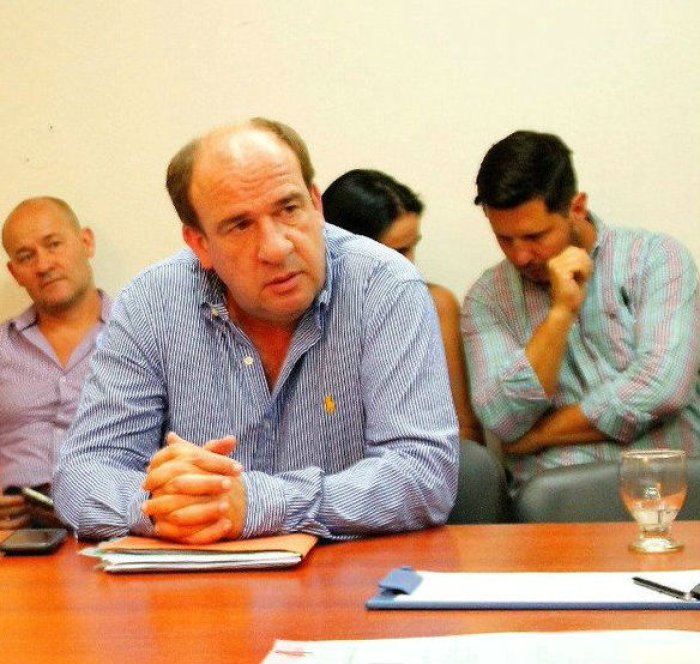 El diputado Vitor fij&oacute; posici&oacute;n sobre la investigaci&oacute;n por los contratos de la Legislatura.