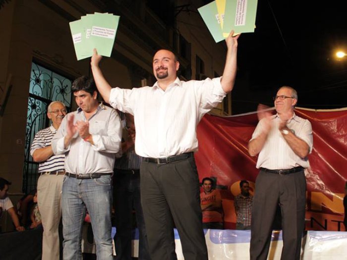 Con Adri&aacute;n Fuerte, cuando fue candidato a intendente por el massismo en Paran&aacute;.