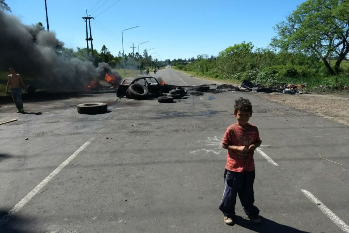 "Sacale una foto a &eacute;l que est&aacute; todo brotado", dijo el padre del peque&ntilde;o que se muestra en la foto.