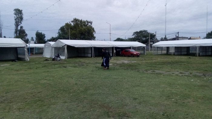 Desde ayer est&aacute;n montando los patios de comida para la fiesta gualeguaychuense que empieza hoy.