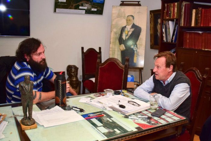 El hermano del diputado nacional kirchnerista Julio Solanas se reuni&oacute; con el intendente.