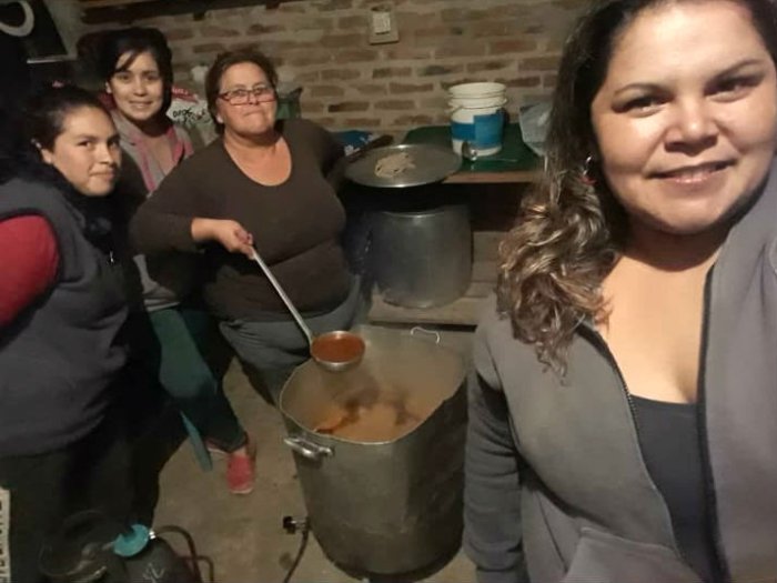 Las vecinas que dan una mana en el comedor del barrio San Francisco, oeste.