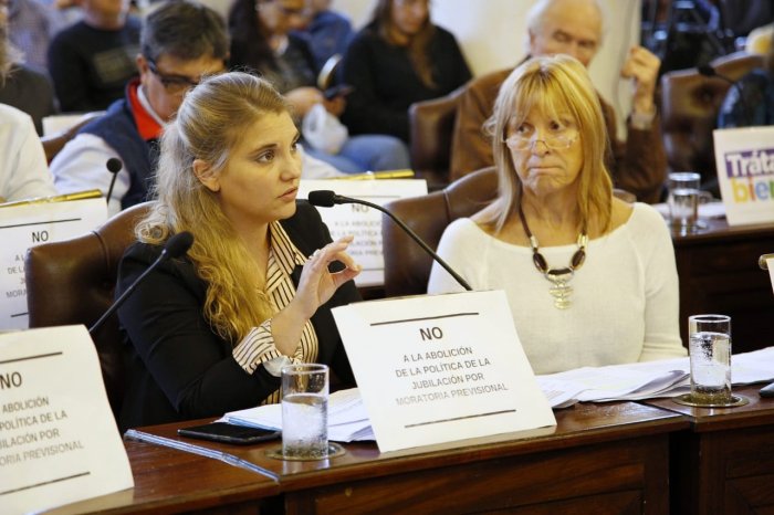 Cora es concejal en Paran&aacute; y, el 9 de junio &uacute;ltimo, fue electa diputada provincial.
