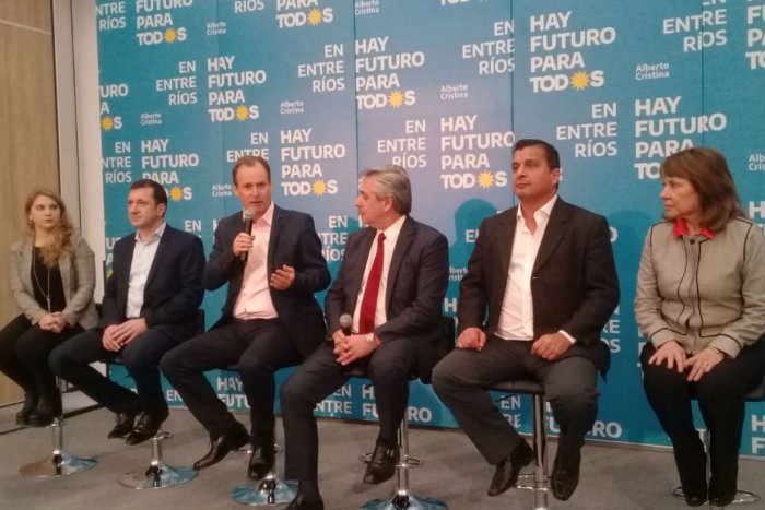 Bordet, al lado del candidato del Frente de Todos