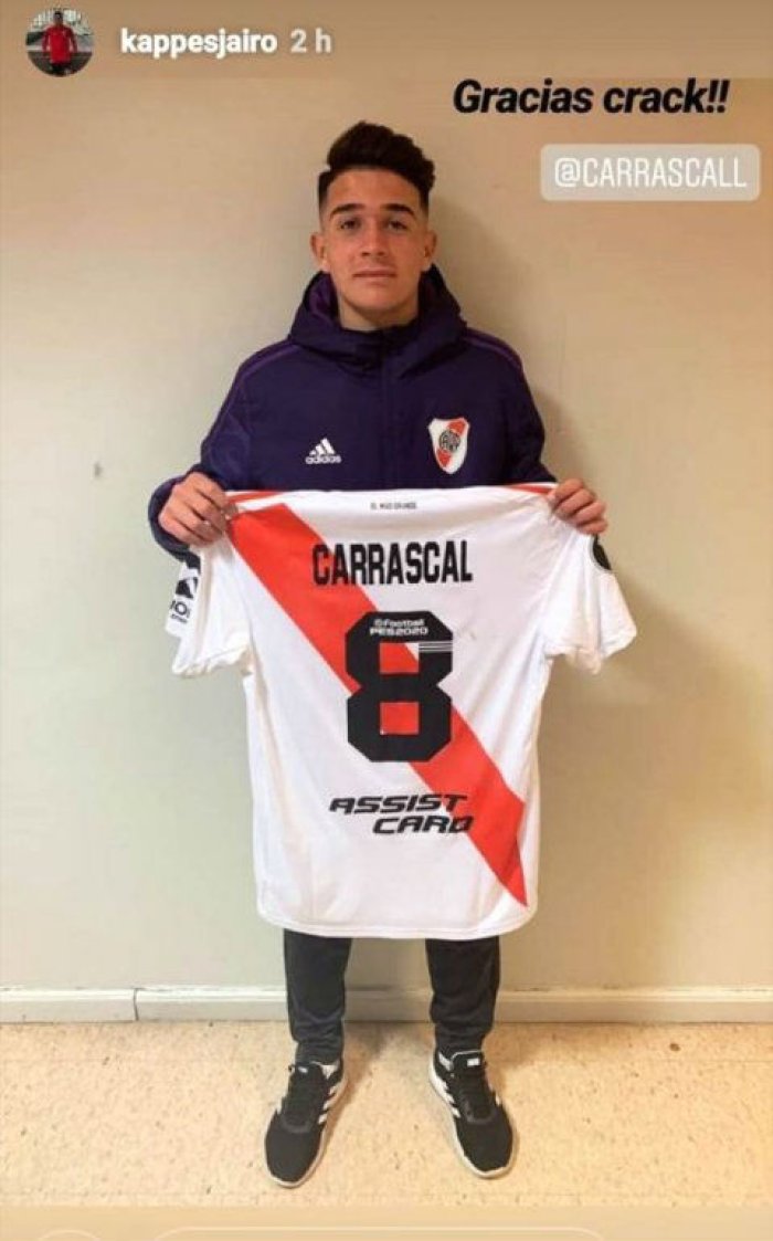 Jairo mostr&oacute; en las redes sociales la camiseta que recibi&oacute;
