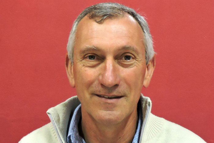 <b>Sergio Ju&aacute;rez, coordinador de Producci&oacute;n y Bromatolog&iacute;a.</b> T&eacute;cnico Qu&iacute;mico - T&eacute;cnico Superior de Alimentos &ndash; Ingeniero en Alimentos. Docente. A cargo del &aacute;rea per&iacute;odo 2015-2019.