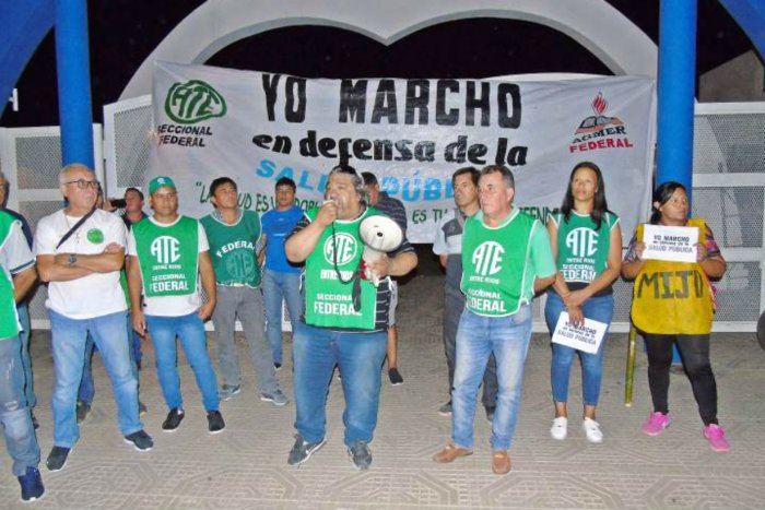 Los gremios, presentes en la movilizaci&oacute;n de este jueves en Federal.