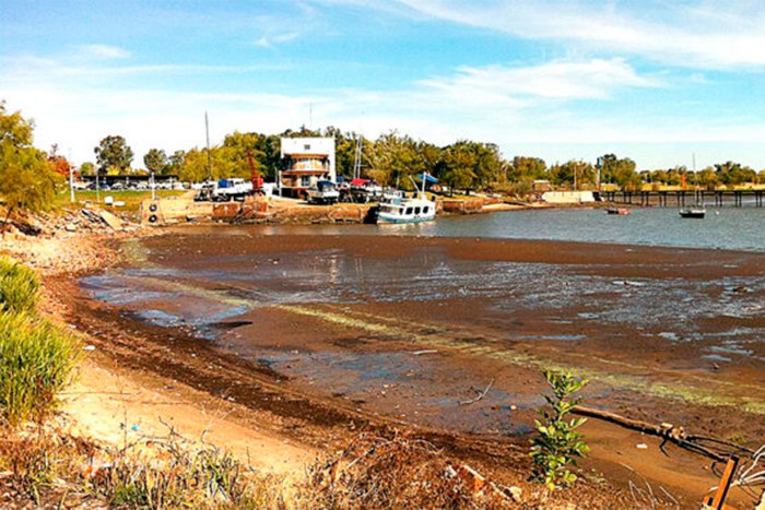 El r&iacute;o en la costa sanducera
