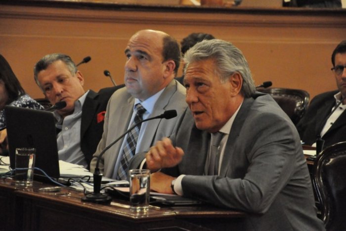 El diputado cedi&oacute; el 50% de su dieta al hospital de Nogoy&aacute;.