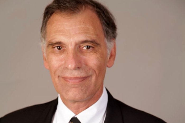 El m&eacute;dico Miguel &Aacute;ngel Schiavone es el primer rector laico en la historia de la UCA.