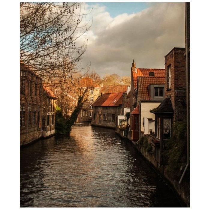 Un canal en B&eacute;lgica, pa&iacute;s en el que tambi&eacute;n estuvo Luc&iacute;a.