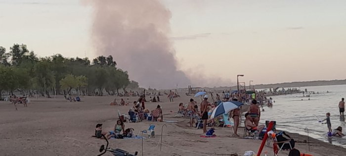 As&iacute; se ve&iacute;a desde las playas de Col&oacute;n, ubicadas a unos 30 kil&oacute;metros.