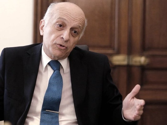 Eduardo Casal, Procurador General.