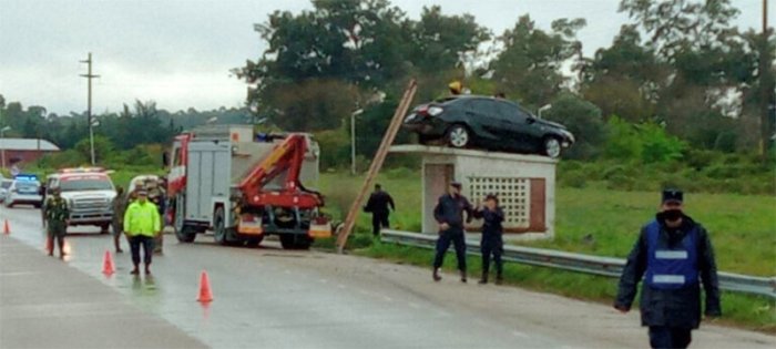 Bomberos asistieron al siniestro (foto: 03442).