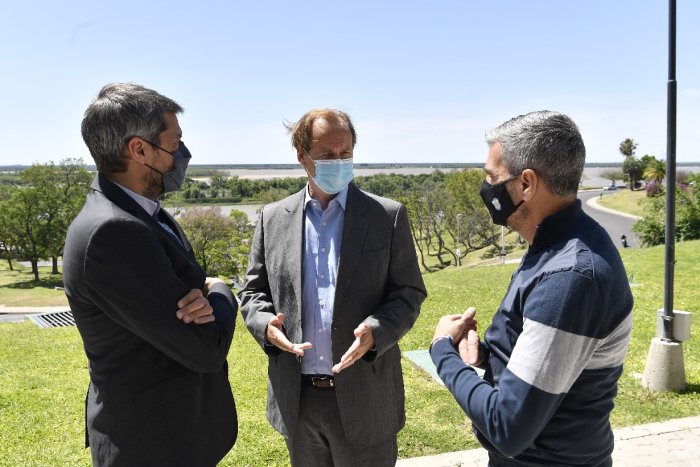 El gobernador Bordet con los ministros Lammens y Zabaleta.