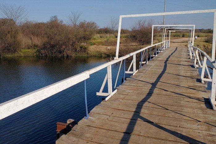 El tradicional puente &ldquo;La Picada&rdquo;, entre San Jos&eacute; y Liebig.