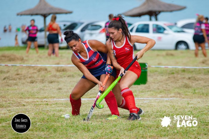 Hockey femenino: una de las 3 disciplinas en las que se compiten durante el Seven.