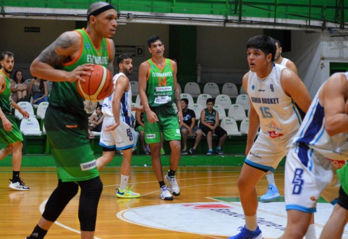 Newton disput&oacute; 24:34 anoche y convirti&oacute; 8 puntos, adem&aacute;s de dar 1 asistencia.