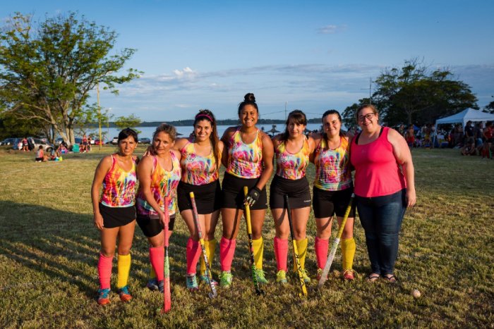 El hockey tambi&eacute;n es parte de la fiesta deportiva que cumple medio siglo de vida.