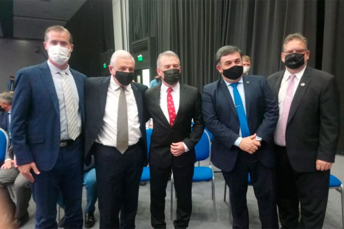 Urribarri, con Piaggio, Lauritto, Oliva y Francolini (Cr&eacute;dito An&aacute;lisis Digital