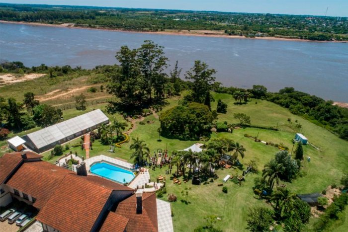 La imponente vista al R&iacute;o Uruguay, desde EME Multiespacio