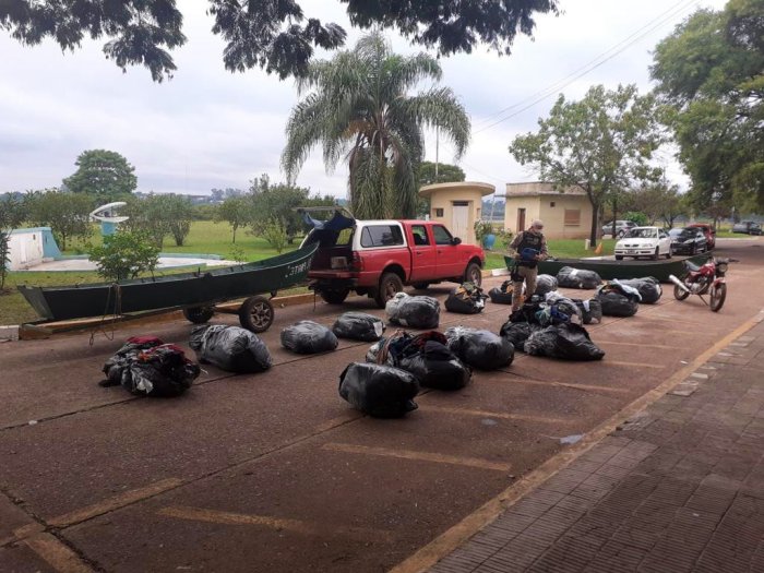 Elementos secuestrados, exhibidos en Prefectura Concordia.
