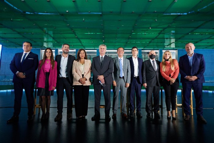 Insfr&aacute;n, Zillioto y Guti&eacute;rrez, entre los gobernadores presentes en el CCK.