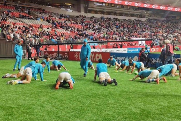 En plena acci&oacute;n: el entrerriano prepara f&iacute;sicamente al plantel que compite en el Circuito Mundial.