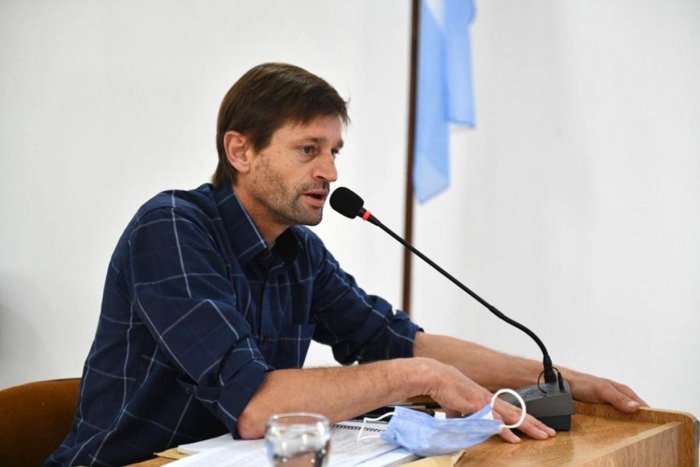 Miguel Velzi.