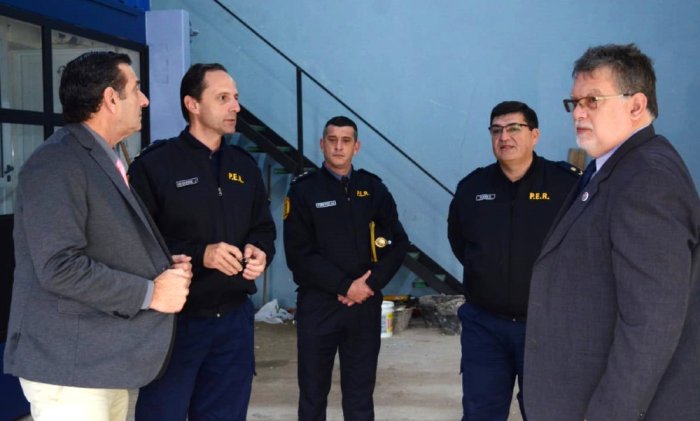 Funcionarios municipales y el intendente recorrieron obras con autoridades policiales.