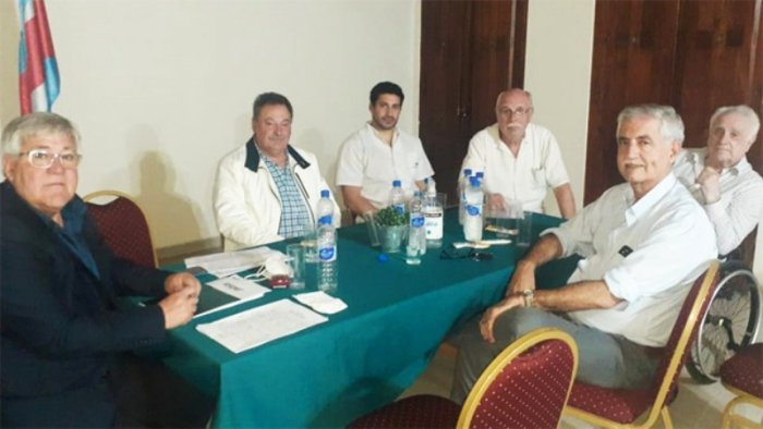 Ca&ntilde;ete rubric&oacute; el convenio con representantes de cl&iacute;nicas y sanatorios concordienses.