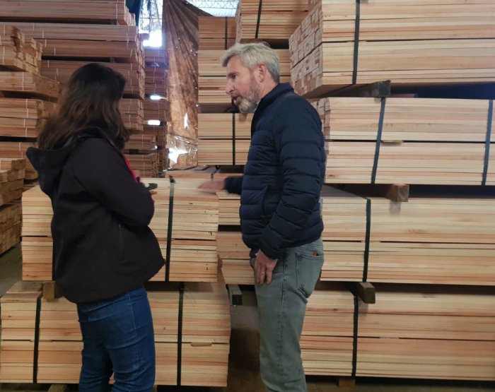Crafi es la firma maderera que recorrieron los del MID Concordia con Frigerio.