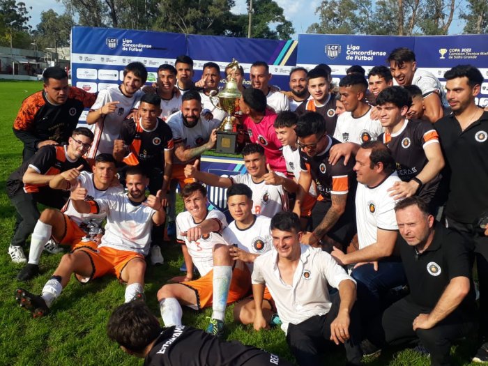 Real Concordia naci&oacute; en plena pandemia y este domingo gan&oacute; el ascenso (foto: Mauricio Solis).