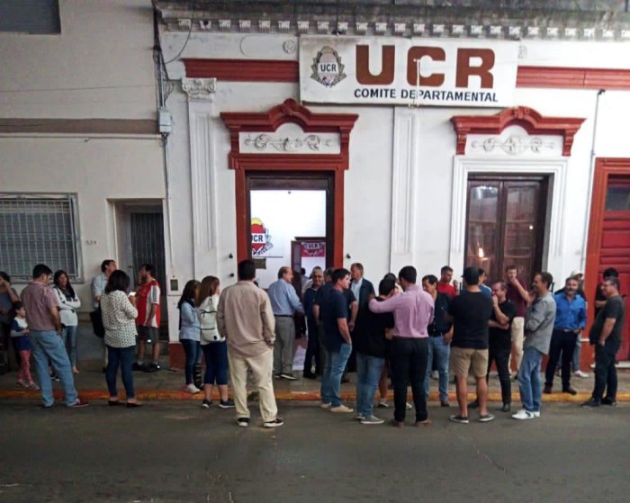 As&iacute; estaba anoche el Comit&eacute; Departamental Concordia, en Pellegrini 535.