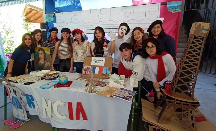 Francia fue presentado por los chicos de 5&ordm;A.