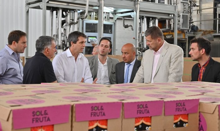 Recorrieron dos empresas radicadas en el Parque Industrial de Concordia.