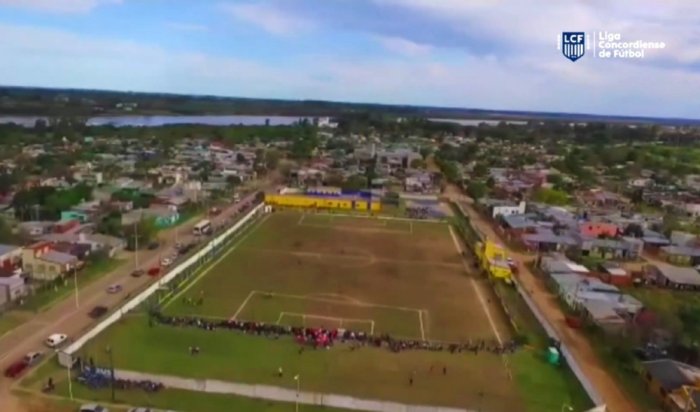 As&iacute; luc&iacute;a la cancha antes de las obras que est&aacute;n en marcha (Foto: F&uacute;tbol para Todos).