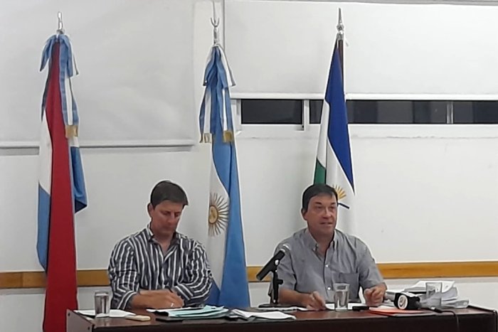 El profesor Edgardo Garnier, miembro de CETACA, fue el encargado de defender el proyecto.