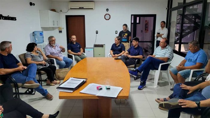 Reuni&oacute;n con los directivos de la Caja