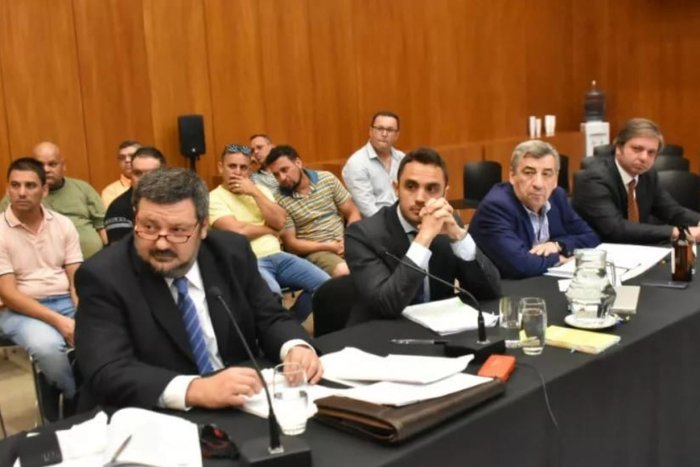 Abogados defensores e imputados.