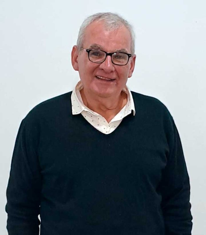 Ra&uacute;l Etchevarne