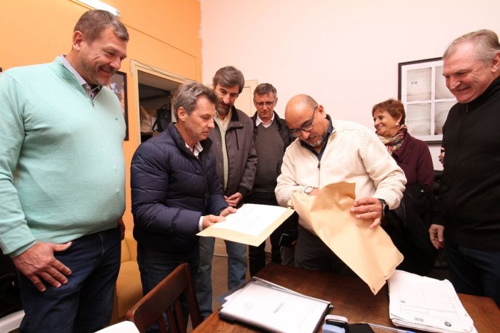 Acto de licitaci&oacute;n para obras en el hospital Felipe Heras.