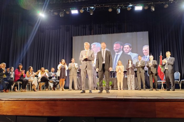 Azcu&eacute; cerr&oacute; el acto junto al gobernador Frigerio