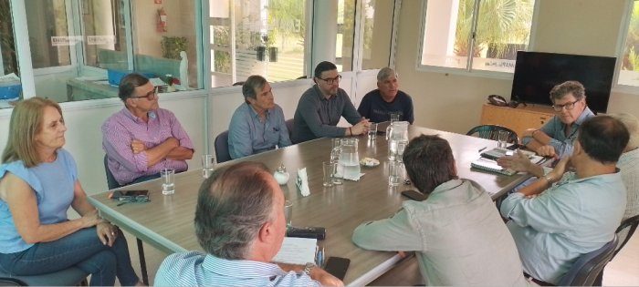 La reuni&oacute;n se realiz&oacute; en las oficinas del EMAPI en el Parque Industrial.