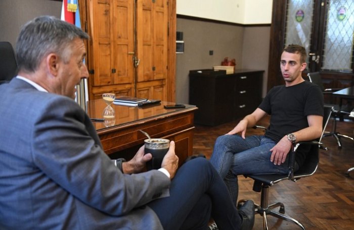 Hein junto a Azzalini, durante una reuni&oacute;n.